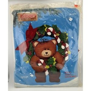 Titan Needlecraft Felt Wall Hanging Kit‎ - Chocolate Bear with Wreath - #93723